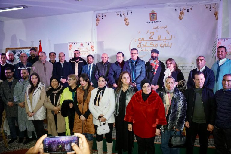 رمضانيات بني مكادة تسحر الحضور بندوة فكرية مميزة وحضور بارز