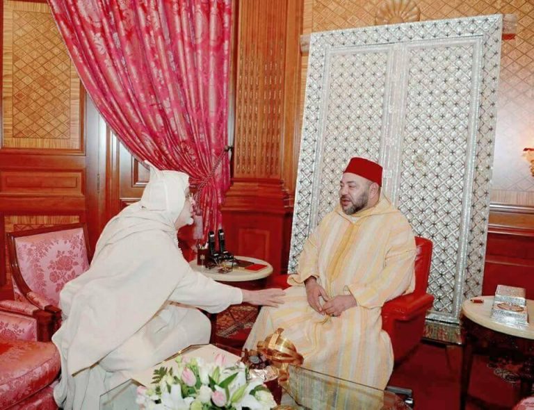 الملك محمد السادس يستحضر مناقب شيخ الزاوية البودشيشية