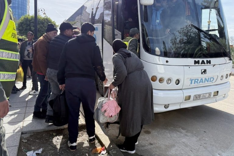 الداخلية تعلن موعد الشروع في العودة التدريجية لسكان المناطق المتضررة من الفيضانات