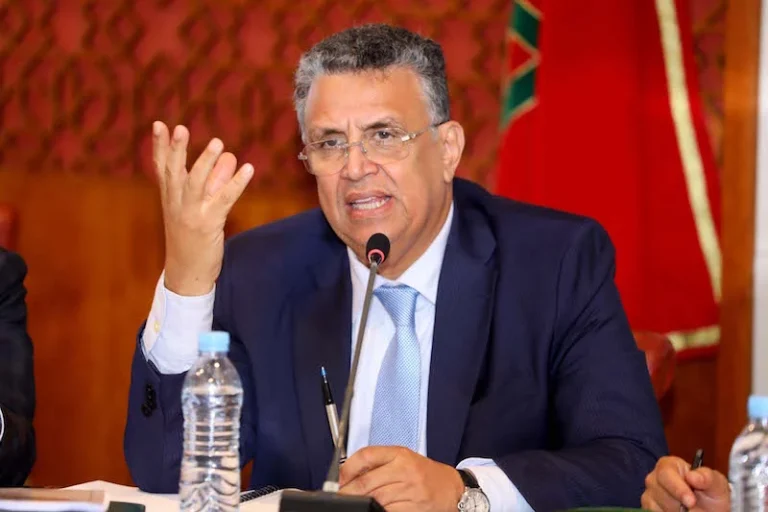 وهبي يواصل التمسك بمشروع قانون المحاماة وسط احتجاجات تعطل عددا من المحاكم