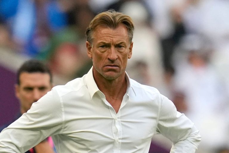 إقالة هيرفي رونار من تدريب المنتخب السعودي