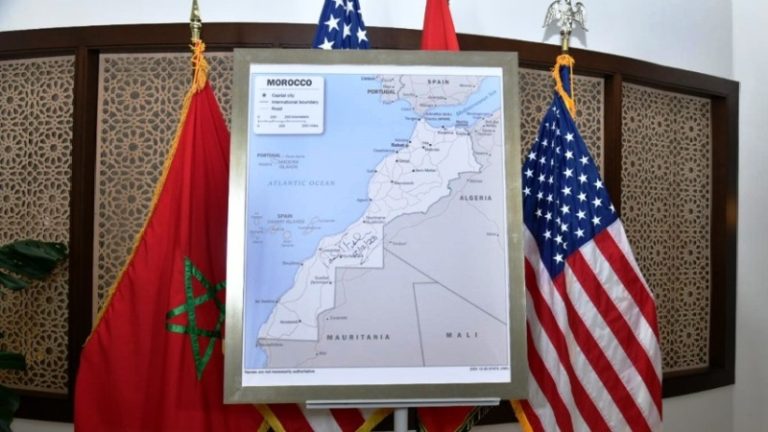 تدوينة للسفير الأمريكي بالمغرب تؤكد افتتاح قنصلية بالداخلة