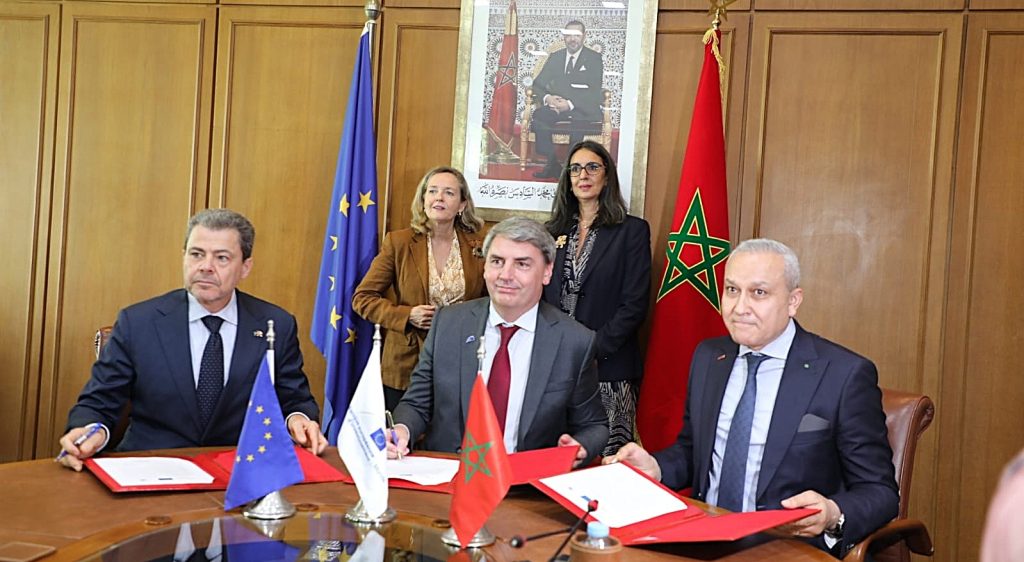 توقيع-اتفاقيات-بين-المغرب-والبنك-الأوروبي-للاستثمار